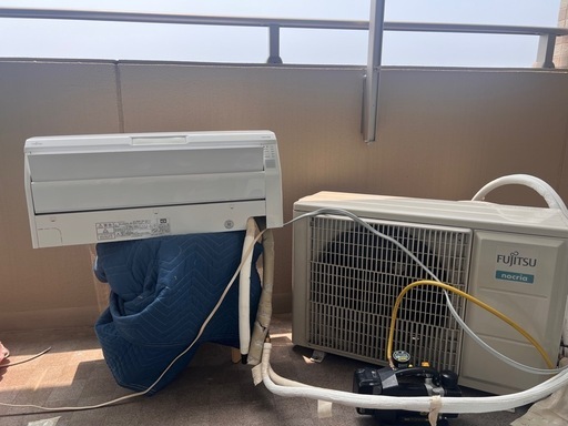2021年製　富士通エアコンAS-R401L-W 14畳用　商談中