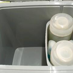 0704-011 クーラボックス　付属品一つなしの画像