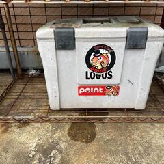 クーラーボックス