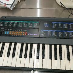 0704-012 CASIO　電子ピアノ