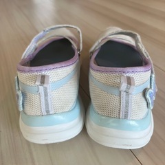 Skechers子供サンダル21.5cmの画像