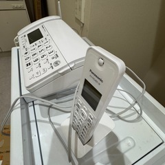 パナソニック KX-FKD405-W 子機もあります。の画像