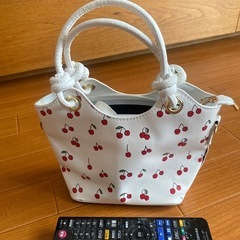 ミニショルダー＆ハンドバック（キーホルダー付き
）の画像