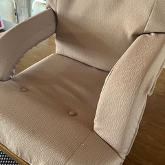 座椅子100円の画像