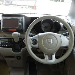 平成２５年式　ホンダ　Ｎ－ＢＯＸ　Ｇ・Ｌパッケージ　スマートキー　純正ナビ　ワンゼグ　ＣＤ　ＥＴＣ　アルミの画像