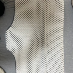 ニトリ　横向き寝が楽な枕
の画像