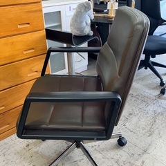 W2507-118 チェア ブラウン ※高さ調節不可 キズ 汚れありの画像