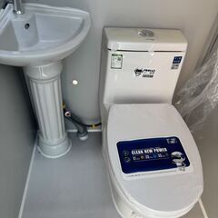 屋外対応トイレスペース 仮設トイレ・屋外トイレよりも良いモノを 個室タイプ 洗面・換気扇・照明付き の画像