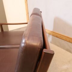 IDC OTSUKA(大塚家具)の人気シリーズNordy(ノルディー)2人掛けソファです！ウォールナット材のナチュラルな質感と北欧風のデザインはブルックリンスタイルなどのオシャレなインテリアに♪の画像