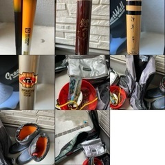 【釣具一式】釣竿多数、クーラーボックス、フィッシングベスト、長靴、真鯛、鯛ラバ、鯉、ヘラブナ、船竿、ロッドの画像