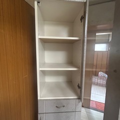 食器棚　キャビネットの画像