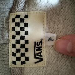 VANSフリーサイズロングパーカーの画像
