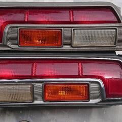 旧車３３０セドリック？セダン、テールランプ左右セットの画像