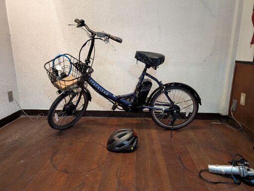 電動折りたたみ自転車　空気入れ　ヘルメットセット