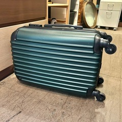 【武蔵小山店】 キャリーバッグ 未使用品　スーツケース 機内持ち込み 旅行バッグ 出張バッグ 防災バッグ 4輪キャスター ハードケース グリーン トランクの画像