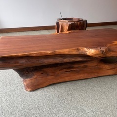 天然木の火鉢とローテーブル