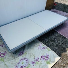【激安】シングルベットの画像