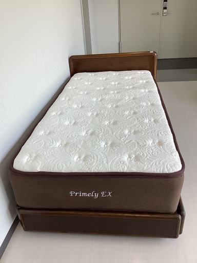 シングルベッド【町田市再生家具】　251022