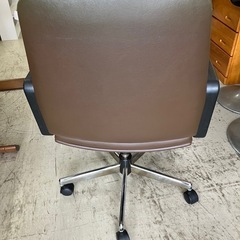 W 2507-122   チェア ブラウン 高さ調整可能　中古　キズ汚れサビ有りの画像