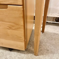 《売約済》【武蔵小山店】 ISSEIKI イッセイキ 学習机 デスク ワゴン ブックスタンド ３点セット アルダー材　木製デスク 勉強机 子供机 学習デスク 作業机 書斎机 シンプルデスク ナチュラルデスク 北欧風 無垢材 アルダー材 家具 セットデスク ワークデスク 天然木デスク 引き出し付き 学習机セット 子ども部屋 在宅ワーク リビング学習の画像