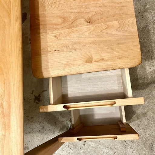《売約済》【武蔵小山店】 ISSEIKI イッセイキ 学習机 デスク ワゴン ブックスタンド ３点セット アルダー材　木製デスク 勉強机 子供机 学習デスク 作業机 書斎机 シンプルデスク ナチュラルデスク 北欧風 無垢材 アルダー材 家具 セットデスク ワークデスク 天然木デスク 引き出し付き 学習机セット 子ども部屋 在宅ワーク リビング学習