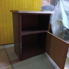 中古電話台の画像