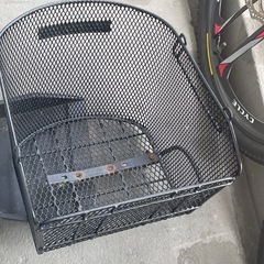 バイクのカゴの画像