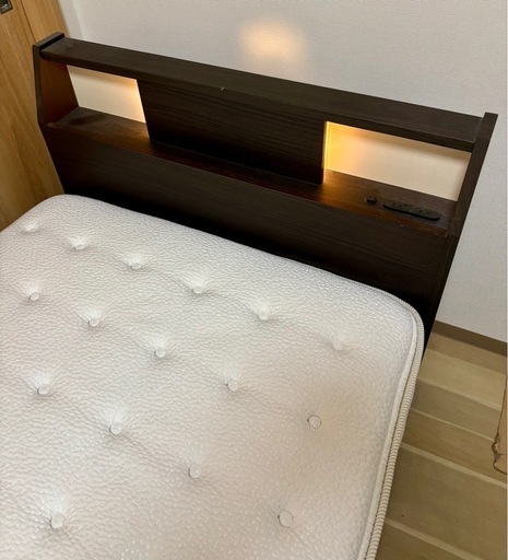 stp-3260 シングルベッド　マットレス付き 厚さ23cm ダークブラウン　引き出し付き　コンセント付き　　ライト付き　照明　シン