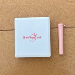 ポケットティッシュケース　パスポートケース　ラベンダー　刺繍　ソーイングセットの画像