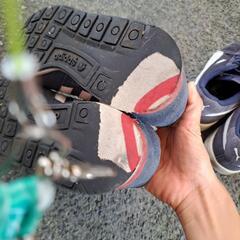 adidas　スニーカーの画像