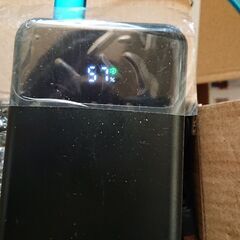 ソーラーパネル・モバイルバッテリー等のセットの画像
