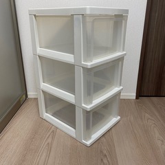 衣装ケースの画像