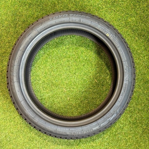 クラウンアスリート　レヴォーグ　など　225/45R18 91Q 4本　交換工賃込み　トーヨー　GIZ2