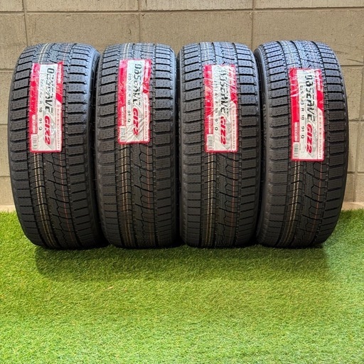 クラウンアスリート　レヴォーグ　など　225/45R18 91Q 4本　交換工賃込み　トーヨー　GIZ2