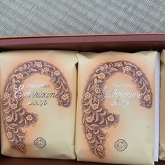 ⭐️値下🧼資生堂花椿石鹸✨高級化粧石鹸　昭和レトロ　ヴィンテージ希少品　おまけ付きの画像