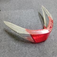 シグナスX2012世代の純正テールランプカバー