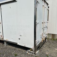 1.8坪　コンテナ　2ｔ用保冷物置　バイクガレージ　倉庫　簡易　観音開き　仮設倉庫の画像