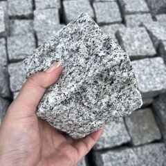 ピンコロ石　9x9x9cm　1丁掛けの画像