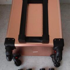 BYOOTIQUE 4IN1 キャスター付きメイクボックス　未使用品の画像
