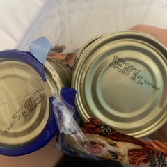 猫の缶詰の画像