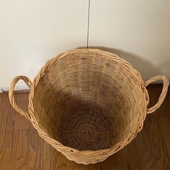 【IKEA】ラタン収納バスケット 蓋つき／ランドリー・おもちゃ収納にの画像