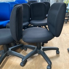 プラス オフィスチェア ブラック イス 中古の画像