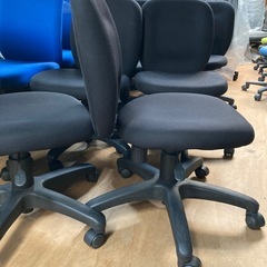 プラス オフィスチェア ブラック イス 中古の画像