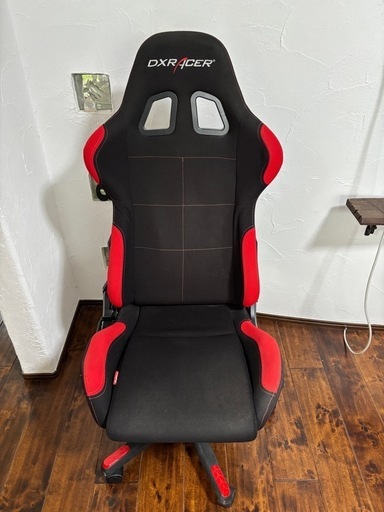 ゲーミングチェア　　DXRACER  椅子