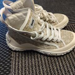 Diorスニーカーの画像