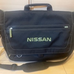 NISSAN ショルダーバックの画像