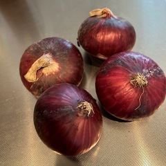 安曇野産　紫玉ねぎ　4玉の画像
