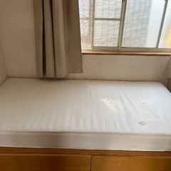 無印良品　シングルベット　収納付き