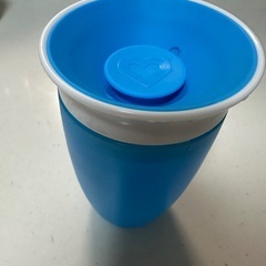 ベビー用品　練習用マグ　こぼさない　ミラクルカップの画像