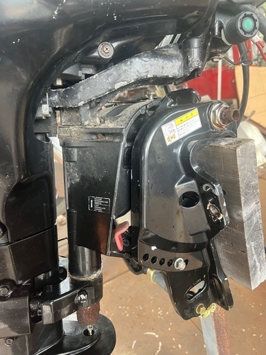 スズキ　船外機　DF30